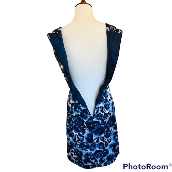 Sleeveless Navy Floral Dress by H&M - Picture 7 of 10